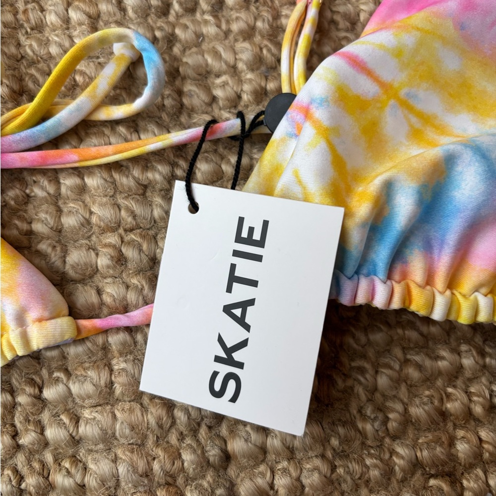 Brand New! Skatie swimwear set in Sherbert size M - Picture 4 of 8